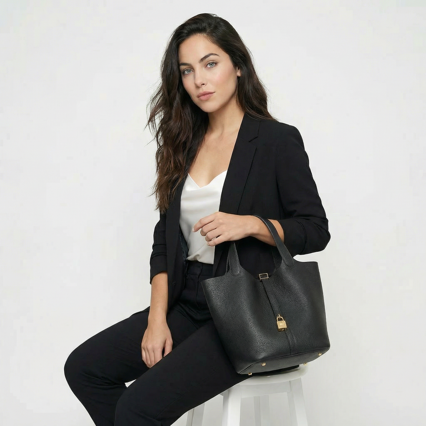 Maëlle | Women’s Leather Bucket Bag with Lock Detail