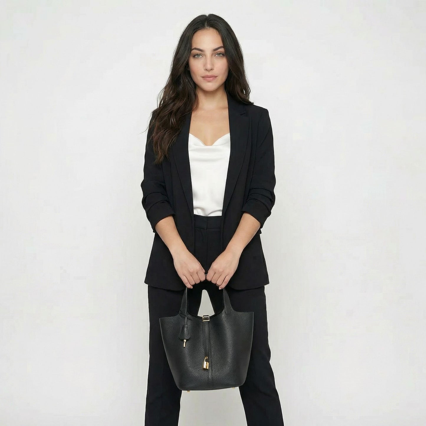 Maëlle | Women’s Leather Bucket Bag with Lock Detail