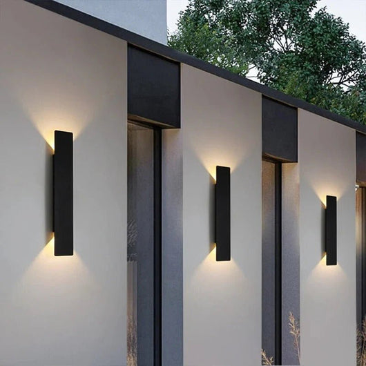 IP65 Outdoor Up-Down LED Wall Sconce - Black / 2W