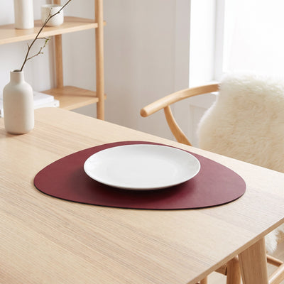 Reversible Faux-Leather Dual-Sided Placemats - Red-Black / 4pcs